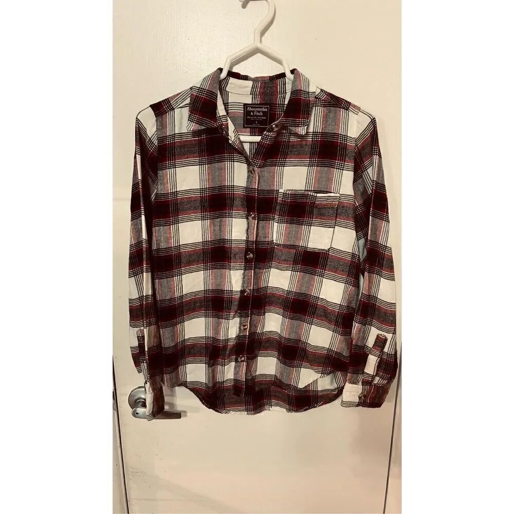 Abercrombie & Fitch Red White Black Plaid Button Down Flannel Shirt Top SZ S